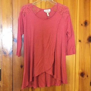 Jessica Simpson Nursing shirt